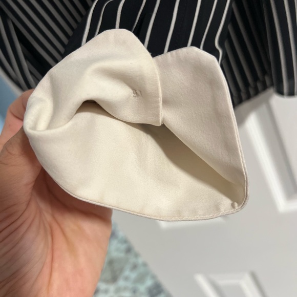 Michael Kors Black + White striped Button down silk shirt, size 8. - Picture 3 of 4